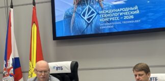 Александр Бражников: «Используйте ИИ как умного ассистента, но не давайте ему сесть в кресло главного редактора»